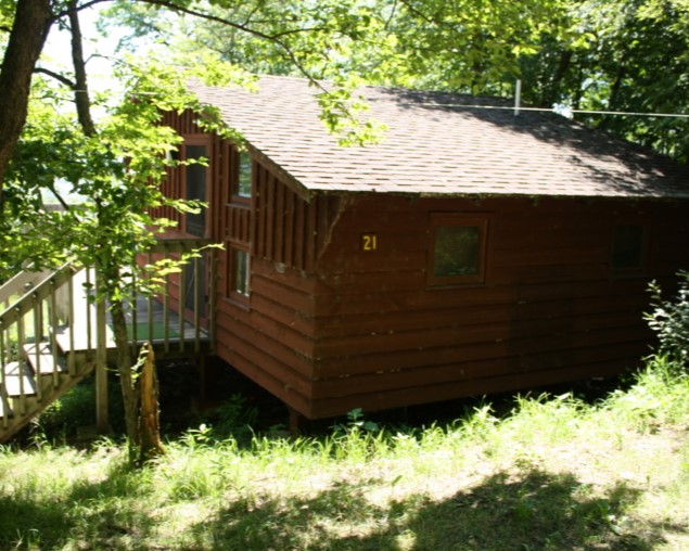 Picture of the outside of the cabin